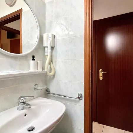 Zanella Hotel 3*